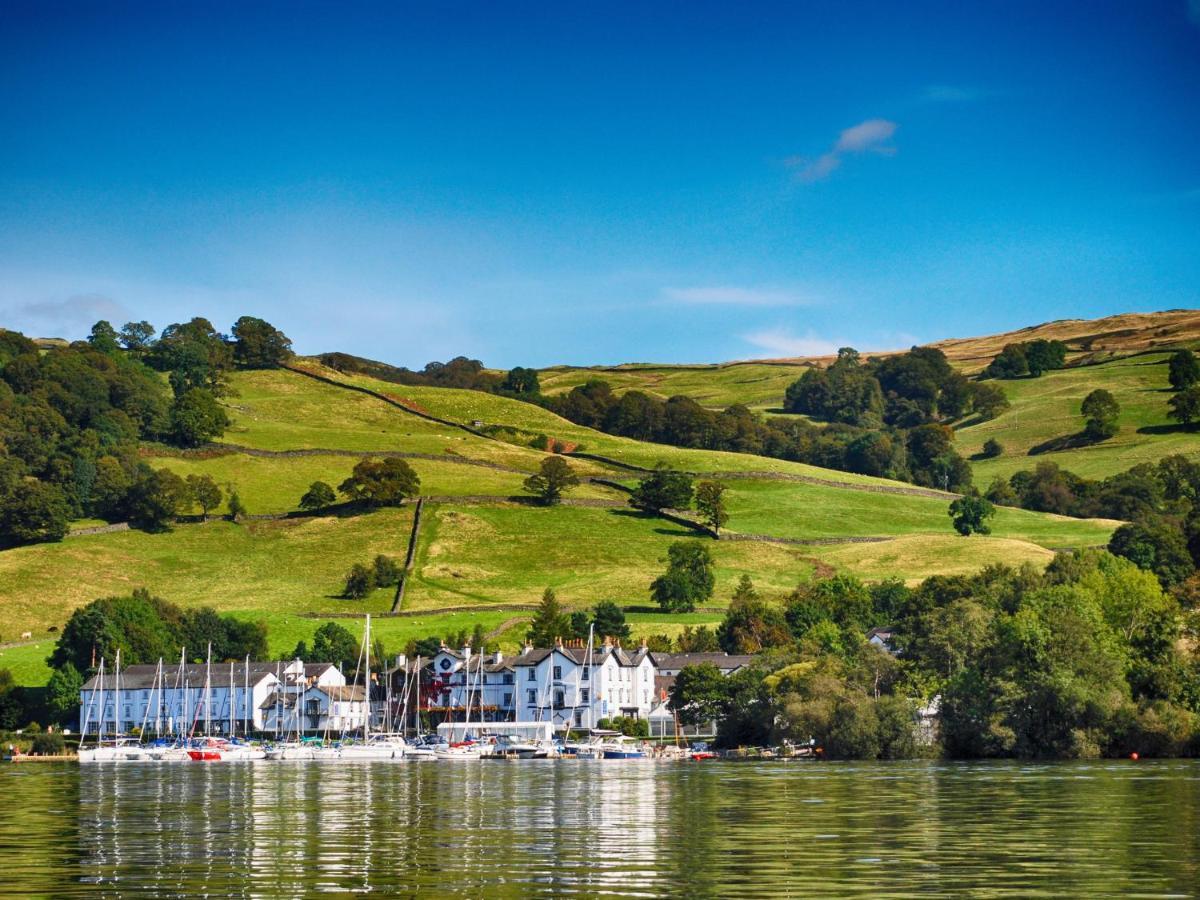 Rayside Villa Penrith Bagian luar foto